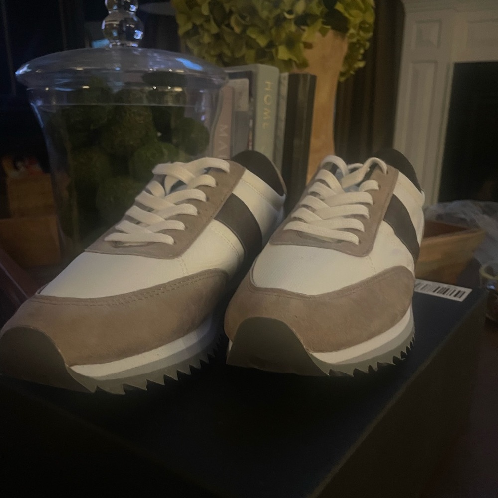 NEW! J.Crew color block sneaker in boulder Brown size 6